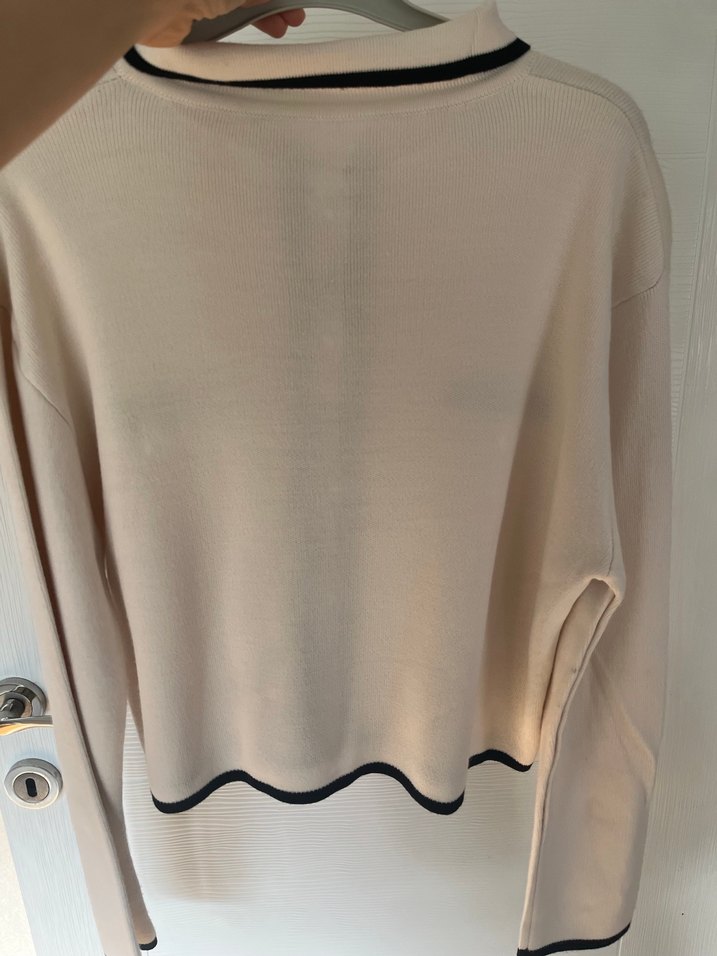 Düğmeli Beyaz Triko Kadın Hırka - Görsel 3