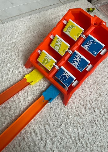 Hot Wheels oyun parkuru - Görsel 4