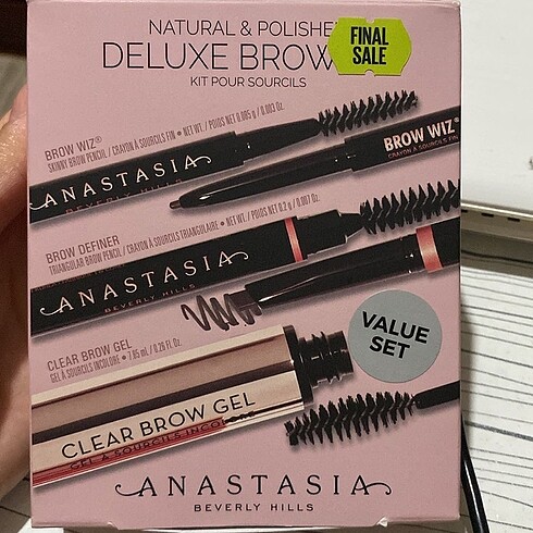 Anastasia Beverly Hills kaş kiti