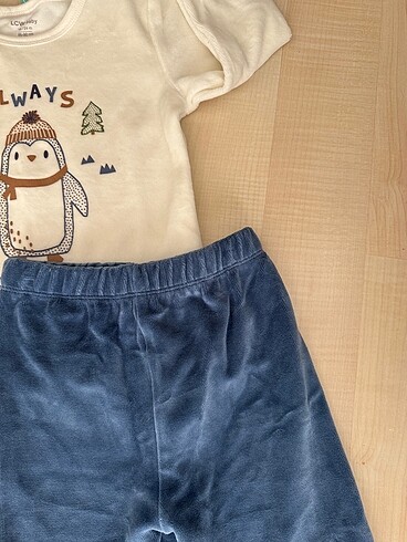 1,5 Yaş Beden Kadife pijama takımı