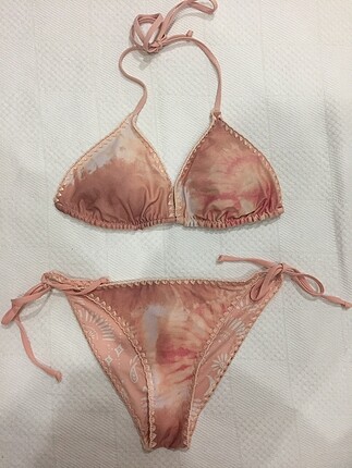 Batik bikini
