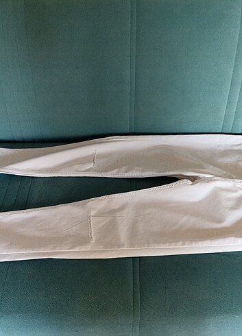 BEYAZ DİZLERİ YIRTIK DENİM PANTOLON - Görsel 11