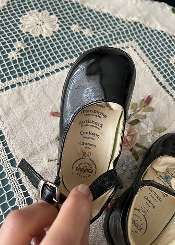 Kız Çocuk Siyah Kemerli Rugan Ayakkabı - Görsel 4