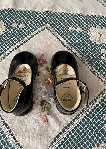 Kız Çocuk Siyah Kemerli Rugan Ayakkabı - Görsel 8