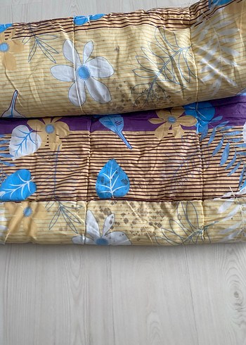 Çiçek Desenli Renkli  yorgan - Görsel 2