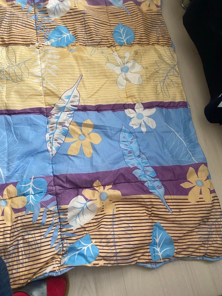 Çiçek Desenli Renkli  yorgan - Görsel 3