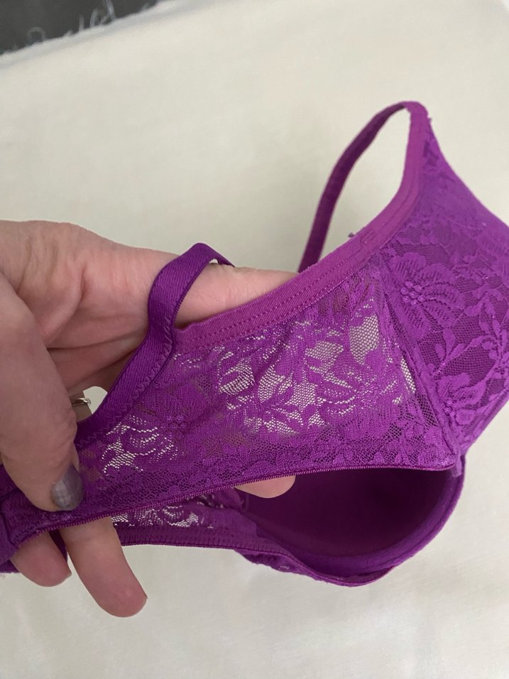 Mor Dantel Detaylı Goth Sütyen - Görsel 4