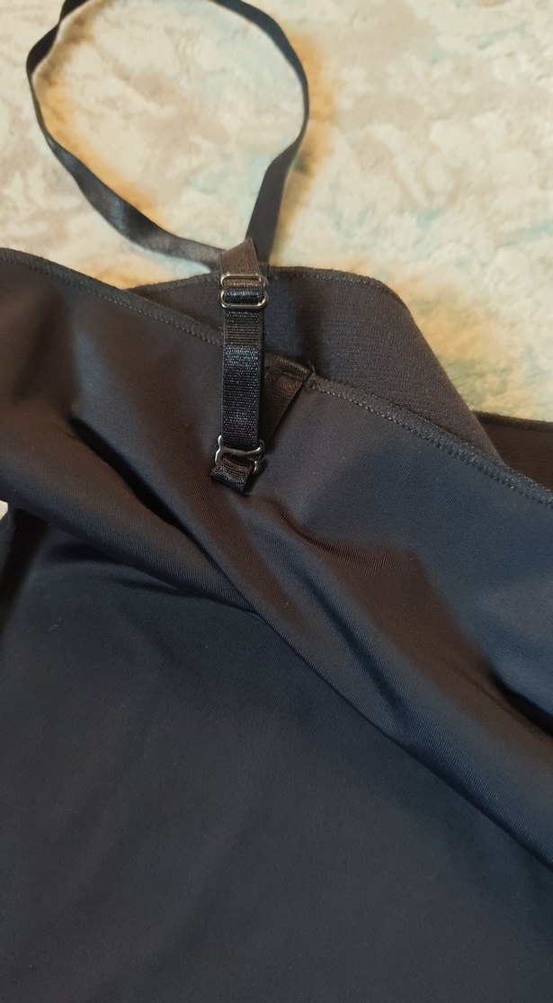 Siyah jüpon askılı /straplez - Görsel 3