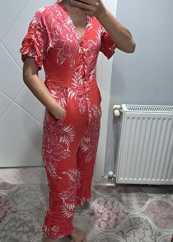 Diğer Kuşaklı Kısa Kollu Midi Tulum