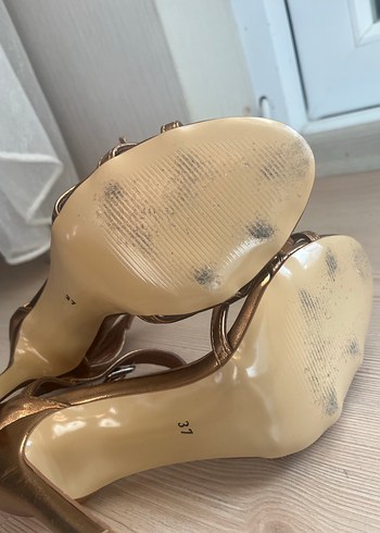 Parlak Desenli Bakır  Renkli Topuklu - Görsel 3