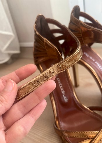 Parlak Desenli Bakır  Renkli Topuklu - Görsel 2