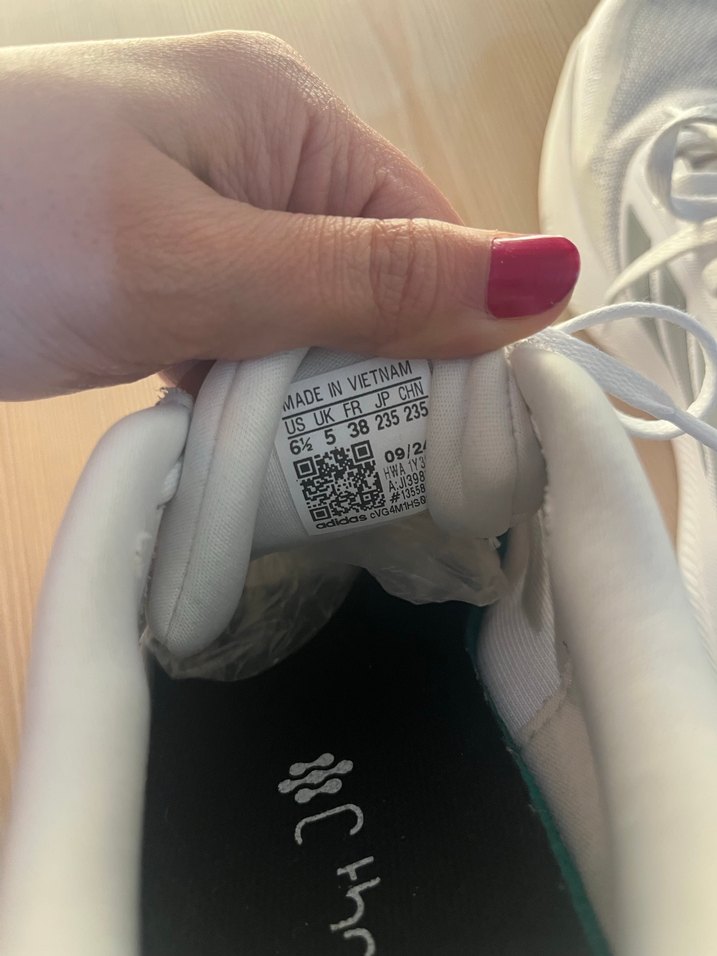 Adidas Beyaz Bağcıklı Kadın Spor Ayakkabı - Görsel 5