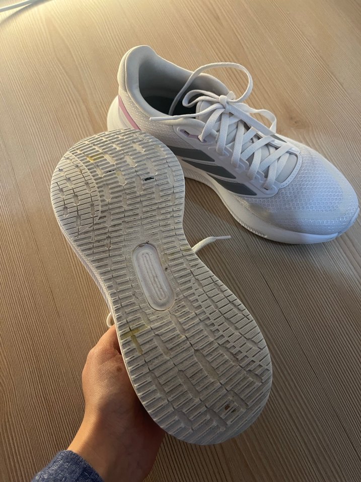 Adidas Beyaz Bağcıklı Kadın Spor Ayakkabı - Görsel 3