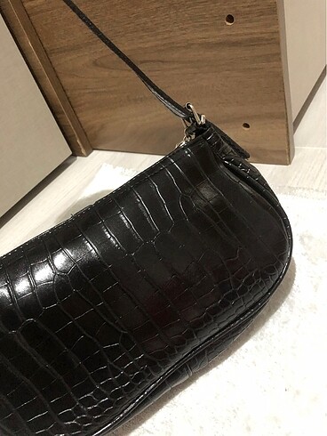 Zara Siyah Baget Çanta