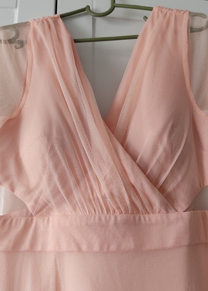 Pudra  rengi tül detaylı uzun elbise - Görsel 4