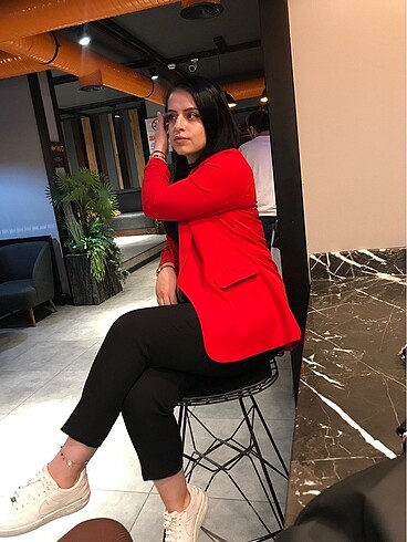 Kırmızı ceket