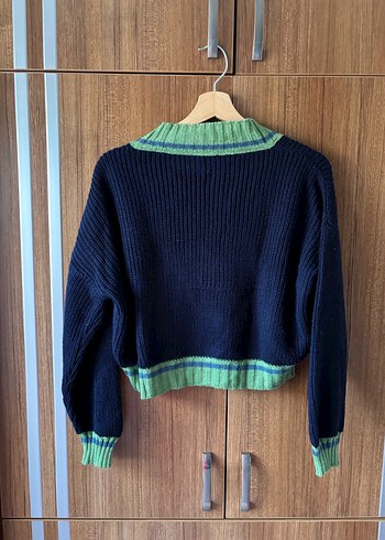 lacivert crop kolej temalı triko kazak - Görsel 5