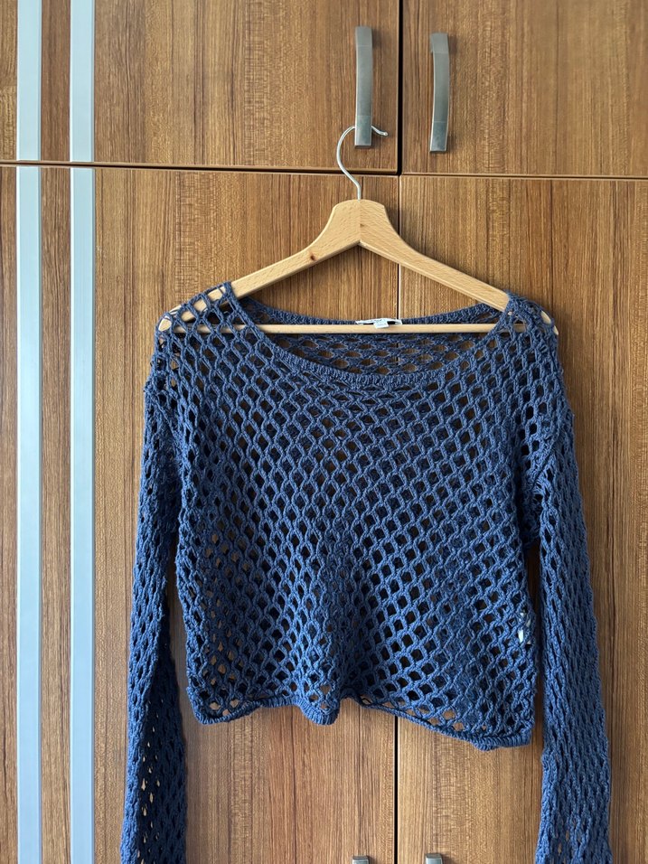 triko fileli delikli lacivert kazak - Görsel 2