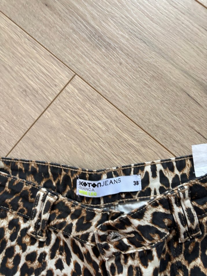 Leopar Desenli Kot Pantolon Standart Bel Düz Paça - Görsel 5