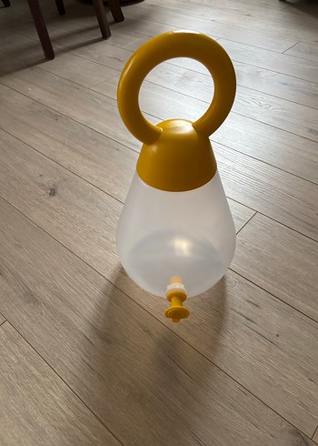 ikea sarı renk musluklu sürahi - Görsel 2