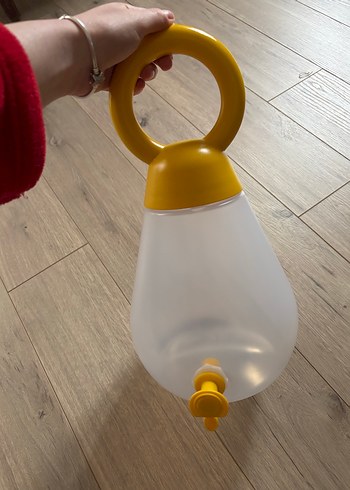 ikea sarı renk musluklu sürahi - Görsel 4