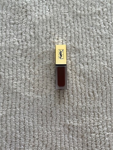 yves saint laurent likit ruj