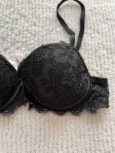Victoria s Secret victoria?s secret 75B dantel sütyen