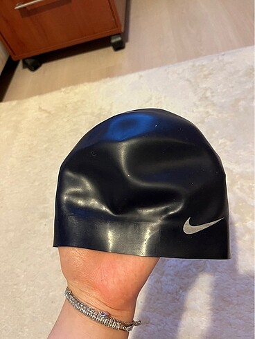 nike marka bone