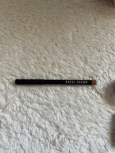 Beden bobbi brown beige dudak kalemi