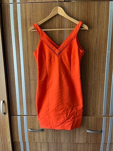zara m beden nar çiçeği yazlık elbise
