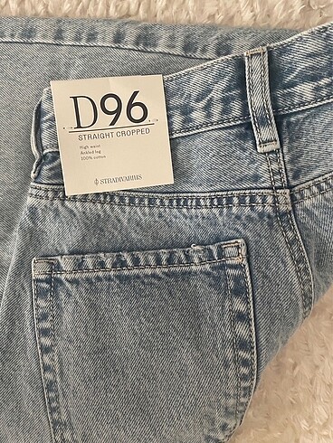 32 Beden mavi Renk Stradivarius d90 Jean