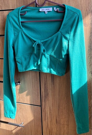 Koton Uzun kollu crop