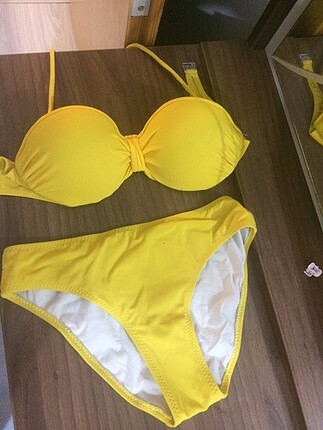 Sarı dolgulu bikini takımı. Son fiyat