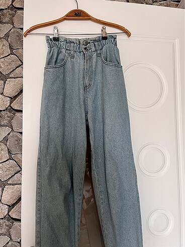 Beli büzgülü Kot pantolon