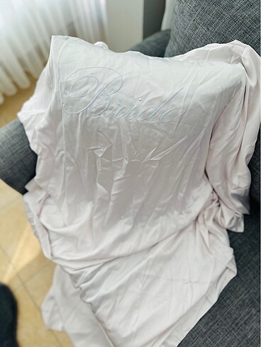 m Beden VICTORIA?S SECRET PİJAMA TAKIMI + SABAHLIK