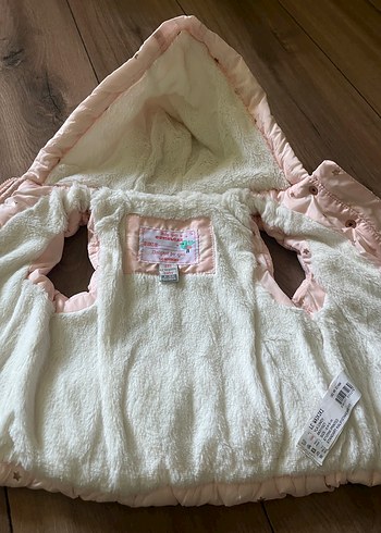 Kız Çocuk Kapüşonlu Düğmeli şişme mont - Görsel 3