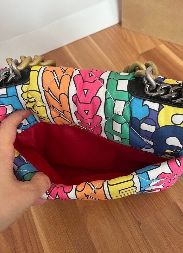 Renkli Baskılı Zincir Detaylı Kadın Çanta - Görsel 4