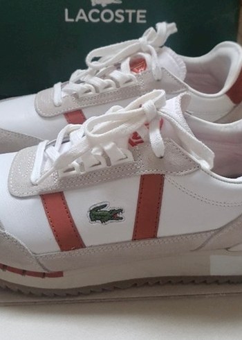 Lacoste 37