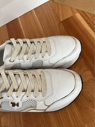 37 Beden Tommy hilfiger orijinal