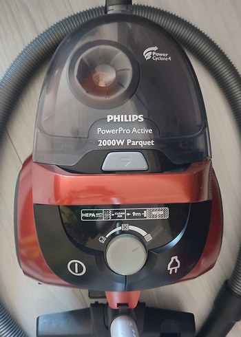 Philips PowerPro Active 2000W Kırmızı Elektrikli Süpürge