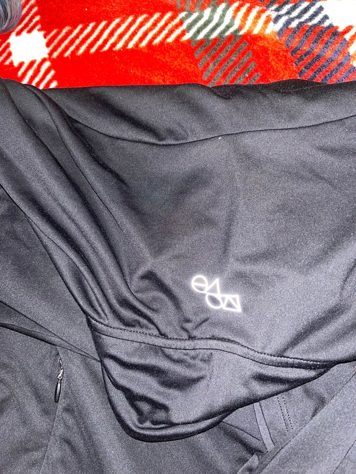 Siyah Fermuarlı Uzun Kollu Kadın spor ceket - Görsel 3