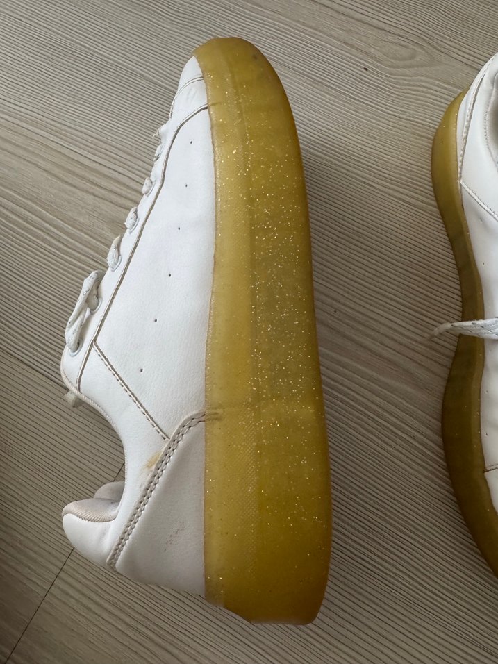 Beyaz Bağcıklı Kadın Spor Ayakkabı - Görsel 2