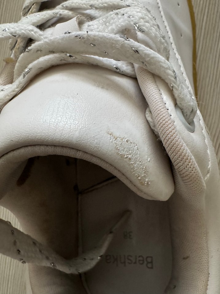 Beyaz Bağcıklı Kadın Spor Ayakkabı - Görsel 4