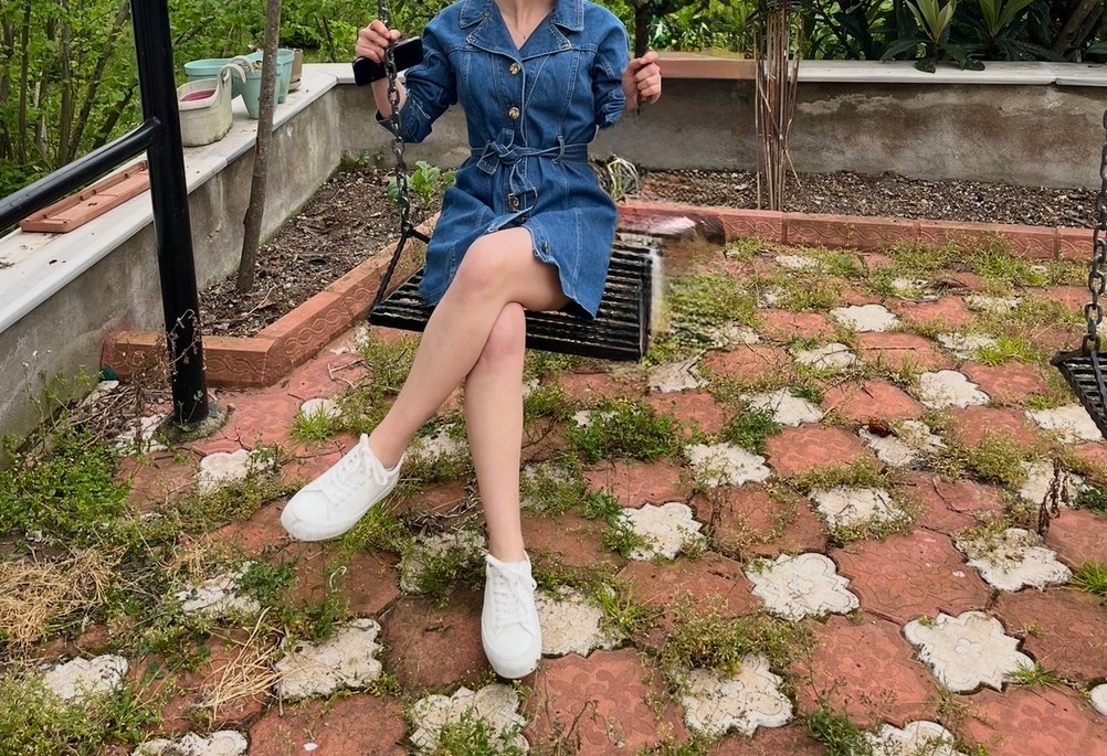 Zincir Detaylı Mavi Kot Mini Elbise - Görsel 2