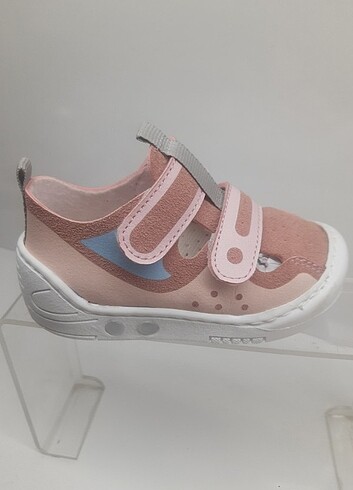 24 Beden ten rengi Renk Spor sandalet