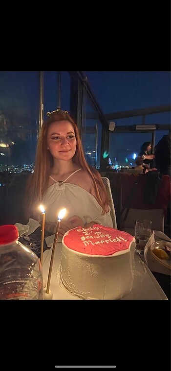 34 Beden Beyaz elbise