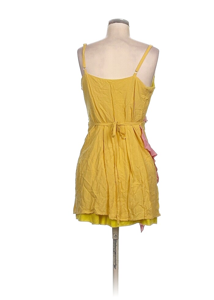 Trendyol & Milla Kısa Elbise %70 İndirimli. - Görsel 3