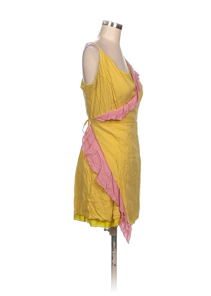 Trendyol & Milla Kısa Elbise %70 İndirimli. - Görsel 2