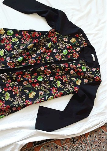 Çiçek Desenli Uzun düğmesiz ceket - Görsel 2