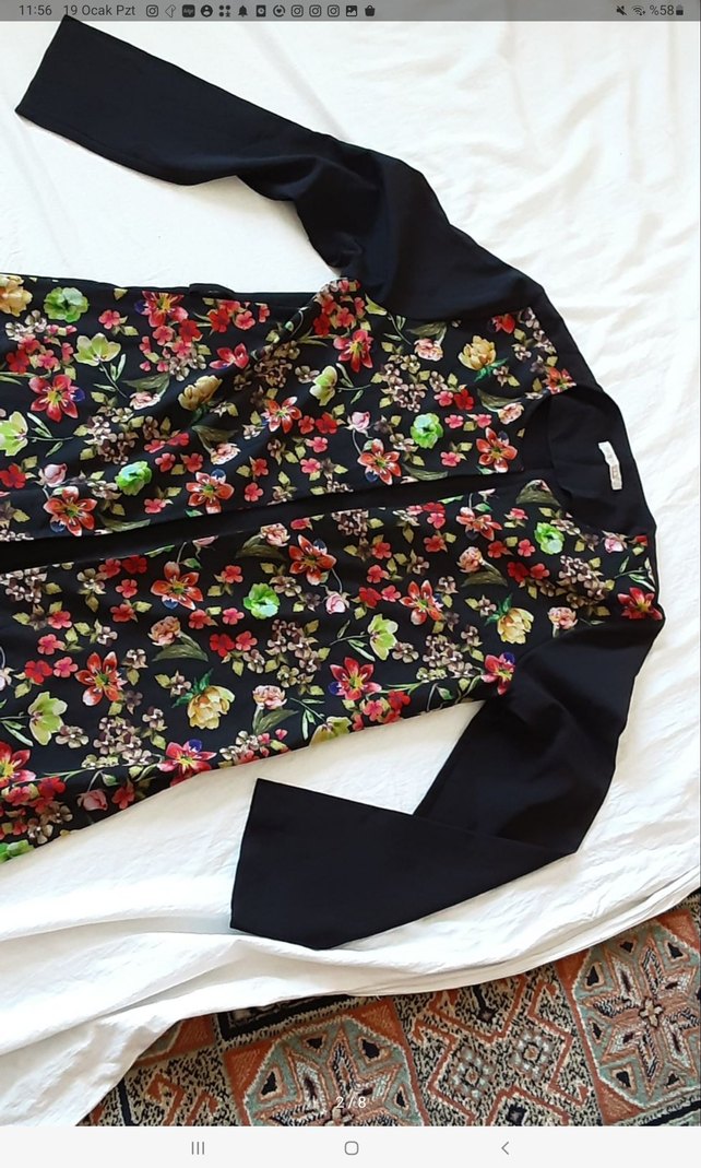 Çiçek Desenli Uzun düğmesiz ceket - Görsel 2